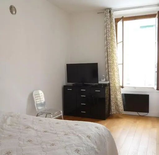 Beautiful 4 People Flat In Paris, Bastille 아파트 파리